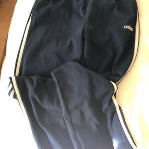 Boys Adidas Navy sweat pants Size 16/18